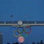 article-0-145F4542000005DC-260_964x625